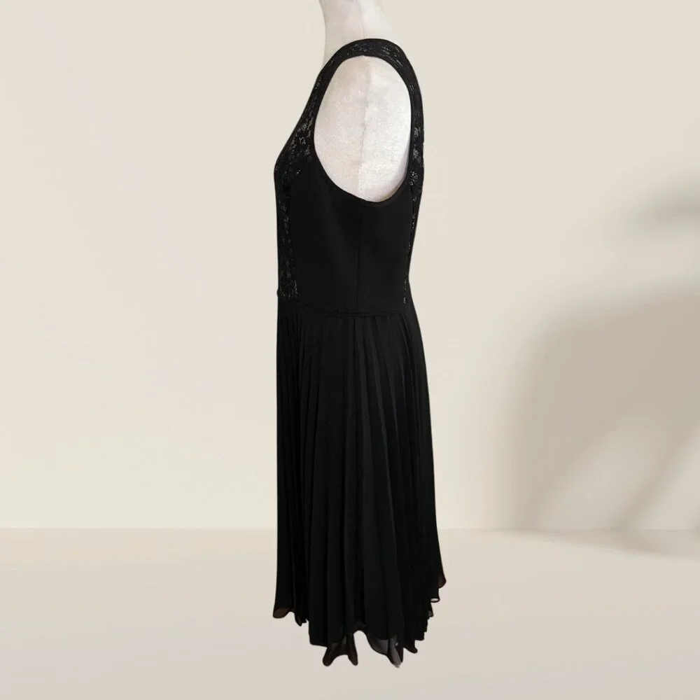 Maggy London Black Lace Bodice Pleated Midi Dress - Size 12 - Picture 4 of 7